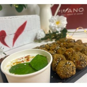 Mini Falafel , sauce yaourt - 30 pcs
